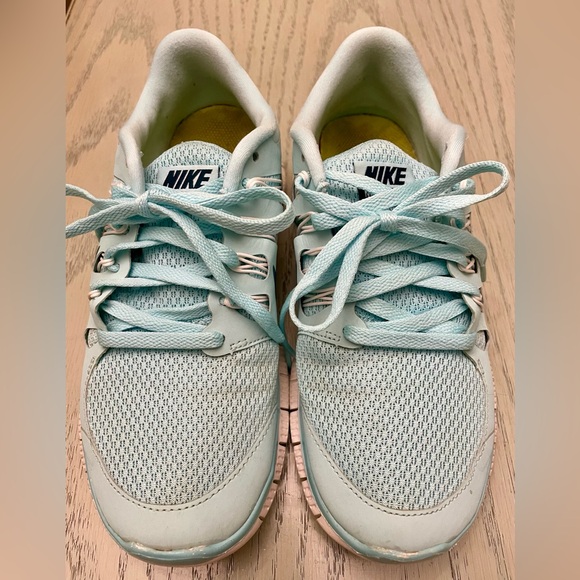 NIKE-Women’s Shoes-Size 7 - Picture 6 of 7